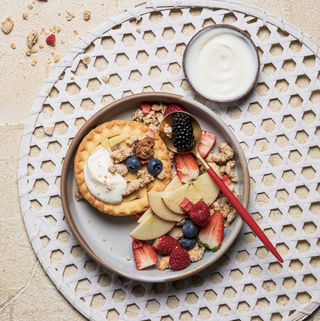 Nanna’s Snack Apple Pie Breakfast Bowls