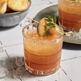 Bullshot Cocktail with Patties Party Pie Garnish